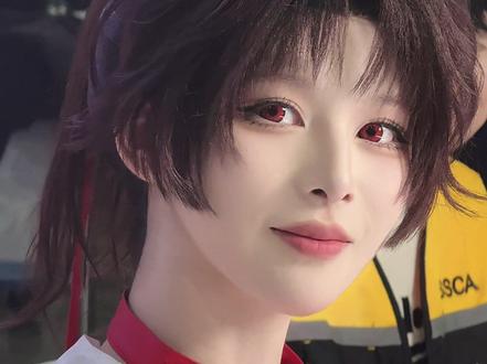 有多少人想看猪肝宝宝出腥味猫罐皮肤的,请把特效小哥艾特出来@腥味猫罐 #腥味猫罐