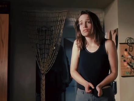 去爱吧,不被定义地去爱,刚好是那个人而已。#也许这就是爱情 #爱情 #电影剪辑 #精彩电影片段
电影:lost and delirious 意乱情迷
CP: Paulie&Tori
结局:BE 虐心