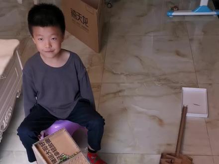 纸壳做的玻璃球滑道,中间加了几个有意思的关卡,小朋友很喜欢玩!#动手制作 #创意手工 #动手能力 #手工 #手