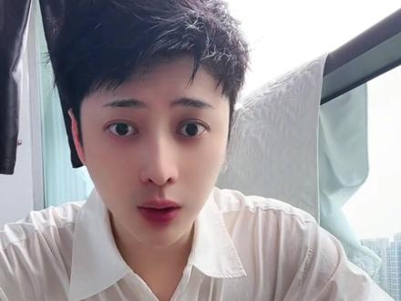 《佳偶天成》韩校长饰演的 疯道人 已上线 #佳偶天成 #韩承羽 #横圆梦影视表演培训