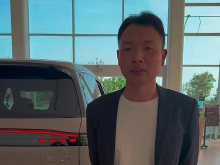 智己售后服务 智己LS8零重力座椅开启的方式有哪些?下面我们通过视频来了解一下看看!#智己汽车#智己售后#智己售后服务#智己售后体验#智己服务真香