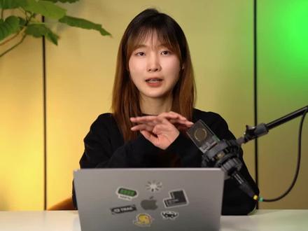 TRAE Skills 上线!快给你的智能体加上“技能” TRAE 已上线 Skills(Beta),目前在中国版、国际版 SOLO 模式中均已支持。
TRAE Skills 基于开放的 Agent Skills 标准构建,可以把指令、脚本和资源打包到独立的“文件夹”(SKILL.md)里,从而封装定制专业能力给 Agent。
你可以通过对话让 AI 生成 SKILL.md,也可以直接自己上传现成的或手动创建 SKILL.md。
#TRAE #SOLO #skills #智能体 #agent