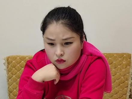 儿子创意接二连三,给我来个措手不及。但凡我知道橡皮筋能有这么大作用,也不至于小时候学了一个月握笔#创意手工 #母子日常