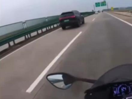 #小米战歌 重新发,之前发的显示不让播