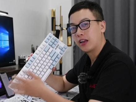 #机械键盘 #游戏外设 #黑爵ak40pro #键盘 兄弟们,蓝牙连接教程来啦,顺便提醒,大浮力还在,快来冲!