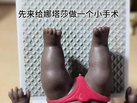 给娜塔莎化妆#娜塔莎 #搞怪日常 #新奇特玩具 #精神状态belike玩具 #娜塔莎