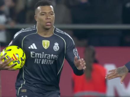 没了姆总的皇马太难,皇马本轮不敌曼城,姆巴佩因伤未能上场 #姆巴佩 #最佳球会 #这球会火