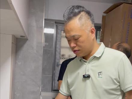 厨房橱柜台面,到底要不要安装挡水条呢?这个视频,老彭告诉您!@十堰壹一装饰设计 #十堰装修 #十堰同城装修 #橱柜台面 #定制橱柜 #装修日记