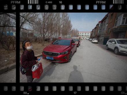 龙凤老了,但依旧是大庆人放不下的念想 近几年龙凤区的许多公共设施都由企业移交到市政管理了,结局就是全部废弃…那些公园,场馆曾经是多少人的美好回忆啊。视频有点长,跟着我一起回龙凤看看吧
#大庆 #大庆攻略 #大庆旅行 #大庆龙凤 #东北