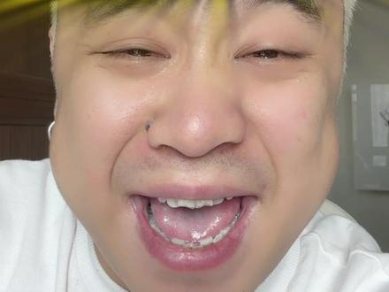 啃臭键#嘎嘎苏 #神评论 #嘎嘎苏的魔性笑声 #搞笑 #搞笑神评论