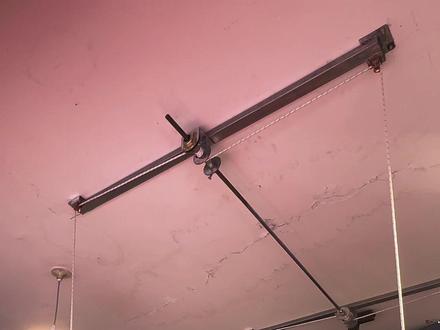 电动车顶帐篷升降机,手工制作教程 经过几天的努力,终于把这个设备做好了,原本也打算在网上买,可是价格太贵了,自己做一个其实没有多少钱,喜欢做手工的可以问我要纸.也可以,我帮你做.#车顶帐篷#车顶帐篷升降器 #手工制作