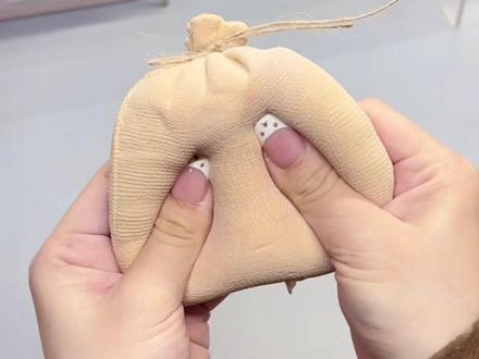 随橙想裸手玩反耳生出了一丝别样的感觉~ 沉浸式拆三家麻袋捏捏!#捏捏乐 #解压玩具 #硅胶捏捏 #开箱 #大人也要玩玩具