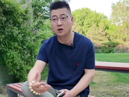 玻璃基板会颠覆传统芯片封装? 反馈到资本市场,涉及到哪些环节 英伟达等巨头为何拼命布局?#玻璃基板 #芯片 #封装 #产业链 #ai