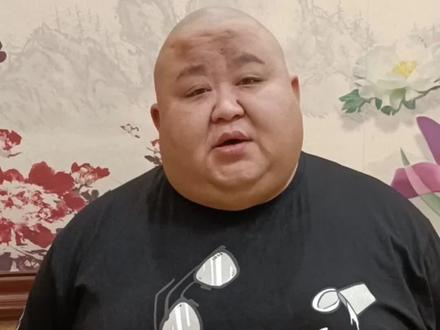 肥龙本人的抖音 喜欢加关注