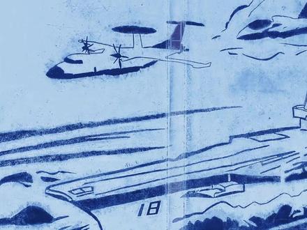 七年雪舰,七年风雪绘重器,北斗定“舰”少年心! #哈尔滨工程大学师生用积雪造雪舰 #航母 #福建舰 #哈尔滨工程大学 #社会百态