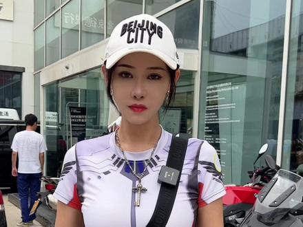 今天是个开心的日子,我订的摩托车到啦!#让骑行成为一种生活 #千万里热爱一百年奔赴