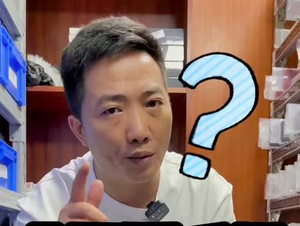 现在大多数旗舰手机都是使用的曲面屏幕,那么曲面屏都有哪些优势呢?
#数码科技 #曲面屏 #安卓手机