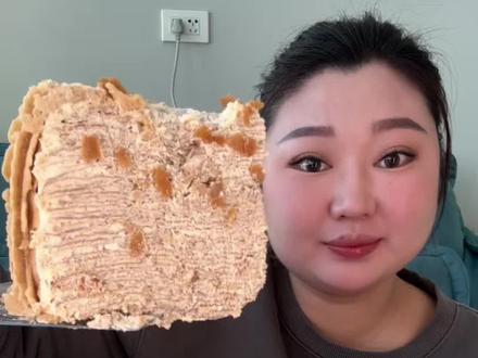 栗子千层来咯,香香甜甜,怪好吃的嘞#味道好极了你们想吃吗 #栗子千层 #自学烘焙vlog #蛋糕制作过程
