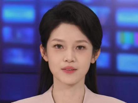 滑雪场网红“雪拱门”变“骨科传送门”?多位雪友摔伤!亲历者告诉记者:“现场确实存在视野盲区,滑过去就是下坡,反应根本来不及。”涉事景区回应:目前涉事区域暂未对外开放。#大河报旅游 #滑雪 #热点 #dou小助手