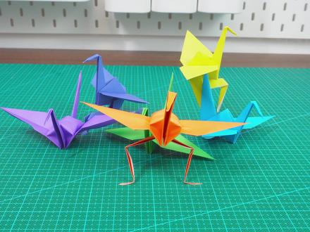 千纸鹤家族大聚会,长腿的千纸鹤太魔性了! #魔性长腿千纸鹤 #折纸教程