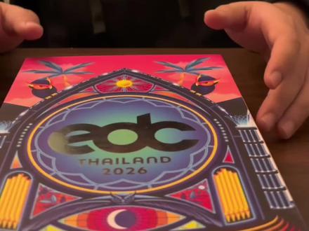 2026年泰国EDC礼盒开箱视频来啦!期待23天后,普吉岛烟花下DJ们的精彩演出!#EDC #电音 #edc雏菊电音嘉年华 #edc电音节 #泰国EDC