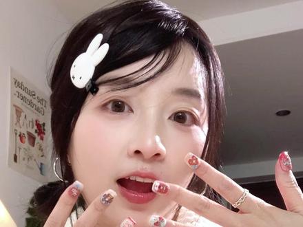 彩铅画小马美甲 #手绘美甲 #抖音精选 #diy #马年美甲 #画画