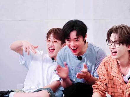 不多说了!细品!新的每个人表情大赏修改版本请移步最新视频哈哈哈
#十个勤天 #山高鹭沅