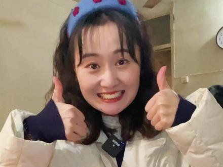 在上海第一次吃到用煤球炉烧的柴爿馄饨,我敢说现在的00后肯定没吃过!#本地人爱吃的店#民间传统美食 #吃货日常 #抖音美食推荐官 #美食 #年末聚餐去哪儿吃