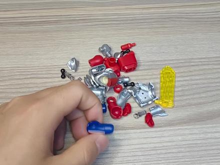 布鲁可新关节装错了拔不下来?快来学习!专治疑难杂症!一步教你拔下来!不懂的小伙伴可以私聊再问问哟#奥特曼玩具 #布鲁可积木人 #布鲁可奥特曼 #布鲁可新素体 #盲盒