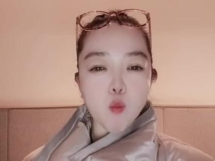 学会向上咀嚼,脸越来越紧#面部瑜伽 #苹果肌提升 #向上咀嚼