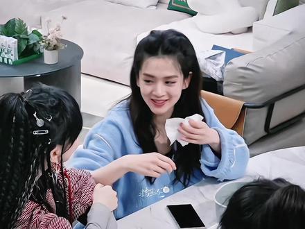 “很开心 结交到了这么多真诚可爱的姐姐”#陈昊宇