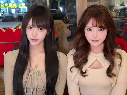 情人节就得和闺蜜过! 4️⃣个诡秘高甜拍照姿势~赶快喊你嫡长闺来拍#拍照技巧 #闺蜜拍照姿势 #闺蜜合照 #拍照姿势