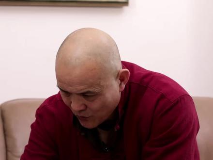 闻立鹏先生的经典画作《红烛颂》画出父亲闻一多形象,构思灵感也源于父亲的诗?