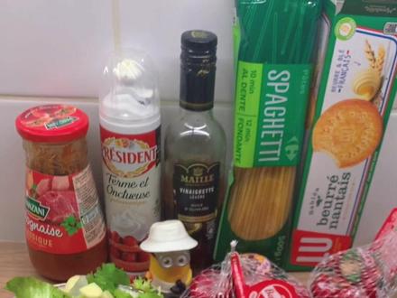 听说宝子们都想看我吃蜡?#法国#奶酪#月姐奶酪测评#蜡烛奶酪花式吃法#抖音美食创作者#红色壳壳@DOU+小助手