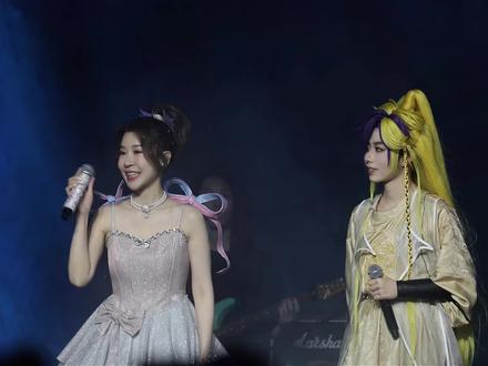 “果宝机甲!归位!陈洁丽南京演唱会再唱《疯狂国宝》太上头了”
#陈洁丽 #果宝机甲 #疯狂国宝