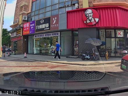 不用走线的行车记录仪,原厂插头阅读灯取电,自己安装简单方便,不同车型都可以安装!#行车记录仪 #思域 #雅阁 #本田CRV #本田