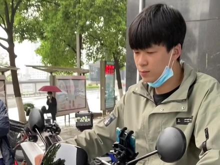 小牛新款Nqi动力版、彩屏仪表,支持手机启动,支持改包月换电,支持分期付款,外卖小哥最喜欢的座驾。#长沙小牛电动 #小牛电动 #让骑行成为一种生活 #电摩文化