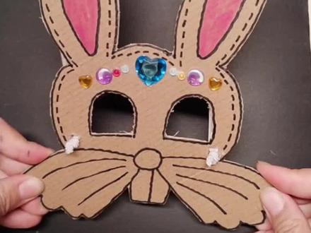 用家里的纸箱做个兔子面具吧,戴着它去拜年超酷哦#手工diy #新年第一个兔子手工 #新年快乐 #新年手工 #手工小白兔
