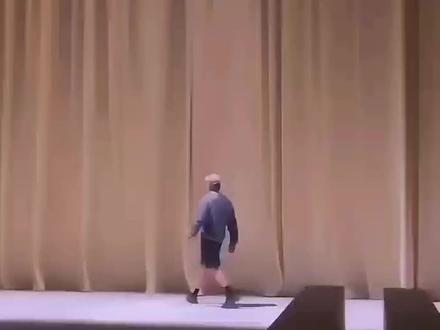 #老家永在心上,老少三辈在宁河区东棘坨镇赵本庄村老家留影。