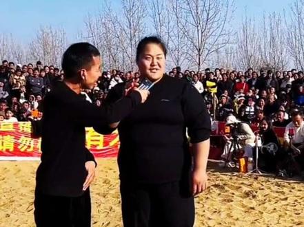 大年初四塔林坡摔跤大赛精彩继续柔道选手贾冰倩亲临现场#摔跤 #百姓大舞台 #强烈推荐 #上热门