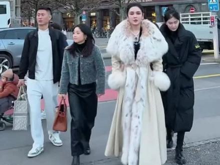 徐总他们游苏黎世,小超和叶子吵架了