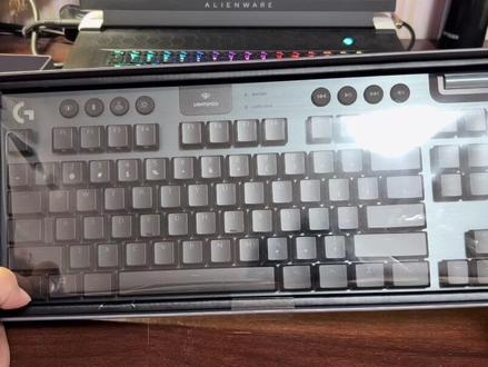 沉浸式开箱罗技G913tkl C轴,Simple同款(上)#csgo #开箱#键盘 #机械键盘 #机械键盘推荐 #游戏外设 #抖音热门 #职业选手 #simple #g913tkl #罗技 #罗技键盘 #电脑@罗技