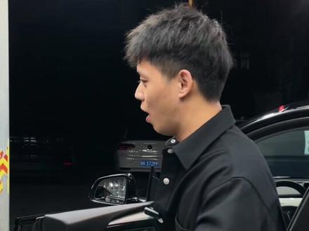 #特斯拉modely 最新小改款的特斯拉你拿到手了吗,跟老款比,你更喜欢哪款?#新款model3 #特斯拉改色 #富阳车衣改色推荐 #小鱼贴膜