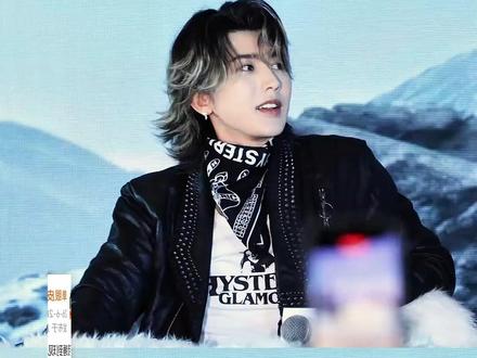追星天花板!小黄豆吃得也太好了吧!#蔡徐坤 #小黄豆 #追星 #粉丝 #签售会