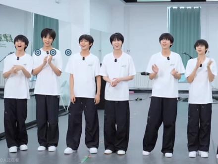 求slk下楼教程 #帅哥 #新音 #TF家族 #王橹杰精神状态 #王橹杰