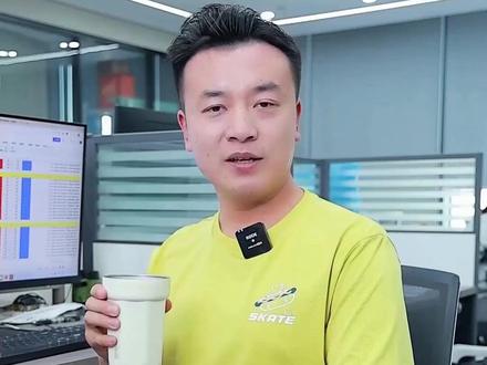 即插即用!U 盘里的 OpenClaw 龙虾来了! 这只 U 盘直接装好 OpenClaw 全套龙虾系统,插电脑就能用,全程独立运行不留痕,妥妥的私人外挂大脑,打工人、搞钱党闭眼冲#openclaw #ai #龙虾 #随身AI