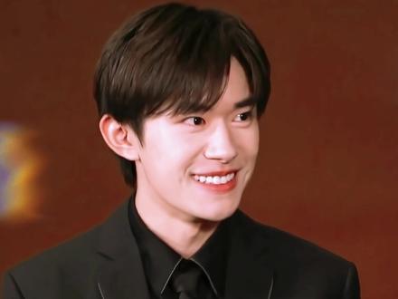 父亲总是生命中的第一个偶像#易烊千玺 #超级ok剪辑