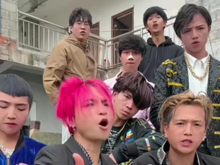 “#云南BIGBANG”走红背后:除老五外,四兄弟四处打工, “在外面把人生漂得很零碎了,好不容易聚在一起,特别珍惜”(编辑:张子皓;实习生:蔡茹芸;审签:谢杨柳)