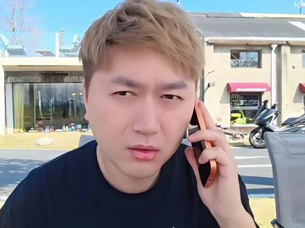 “要说再见了”
#小小小酷哥 #布加迪 #朱科杰