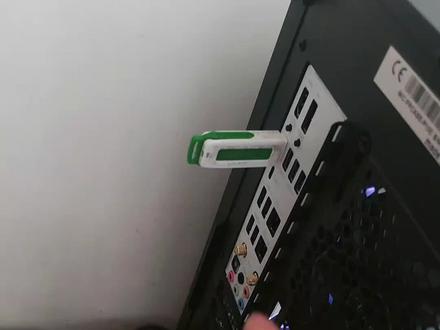 铭瑄主板刷bios不兼容usb3.0 u盘,折腾2小时,最终研究发现换usb2.0 u盘自己解决了,怎么说我也卖笔记本电脑15年了。。。